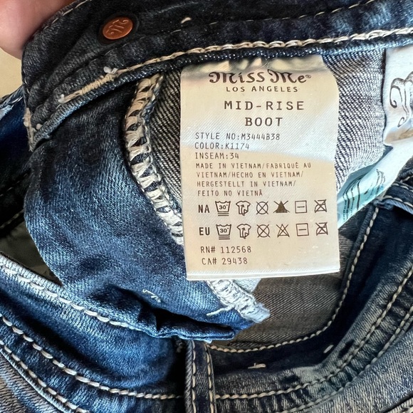 Miss Me ladies jeans like new! - Picture 4 of 11